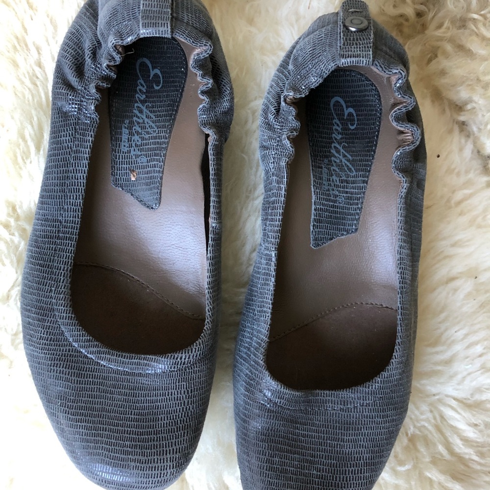 Earthies Tolo Flats